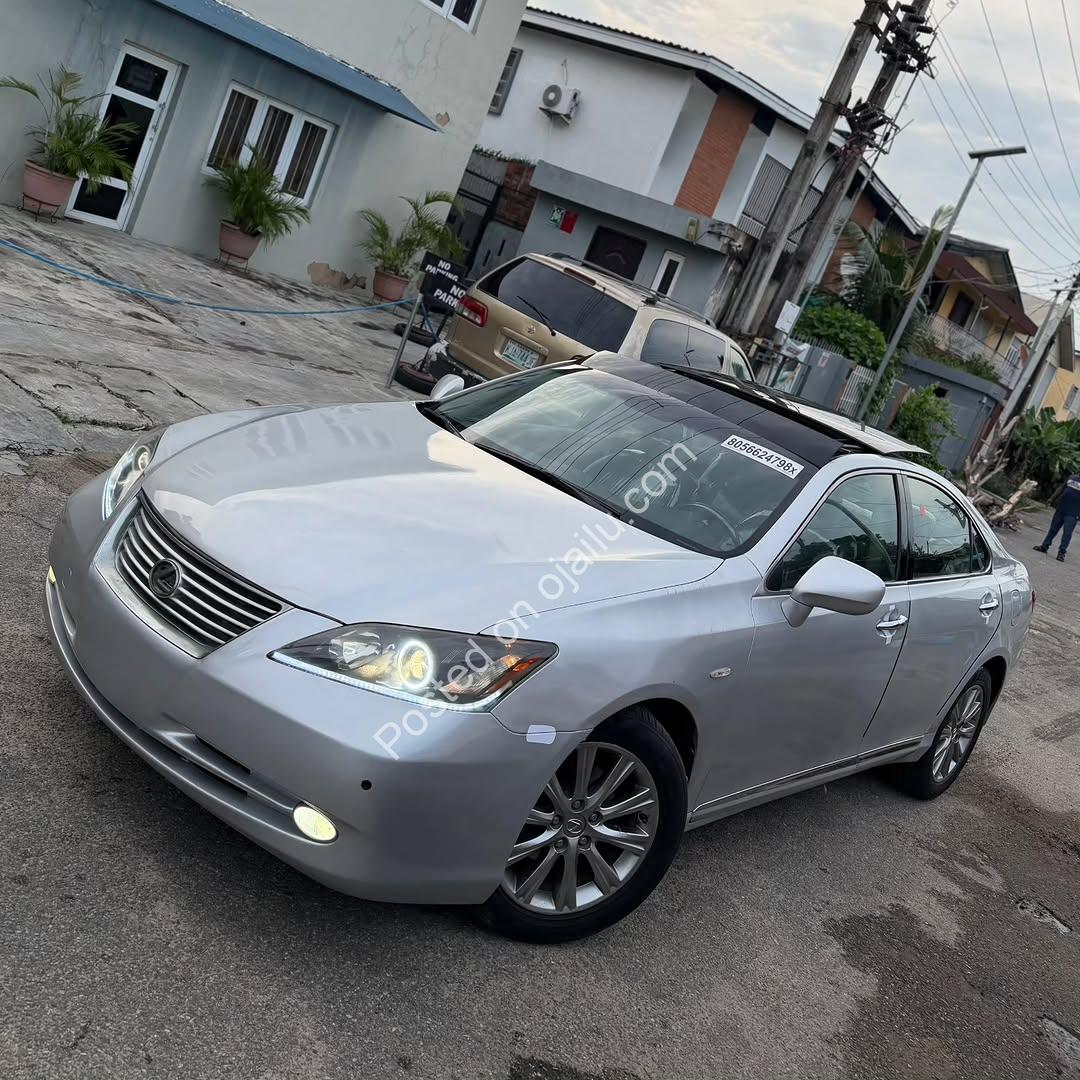 Lexus ES350 09: Pristine Luxury, Surulere’s Finest