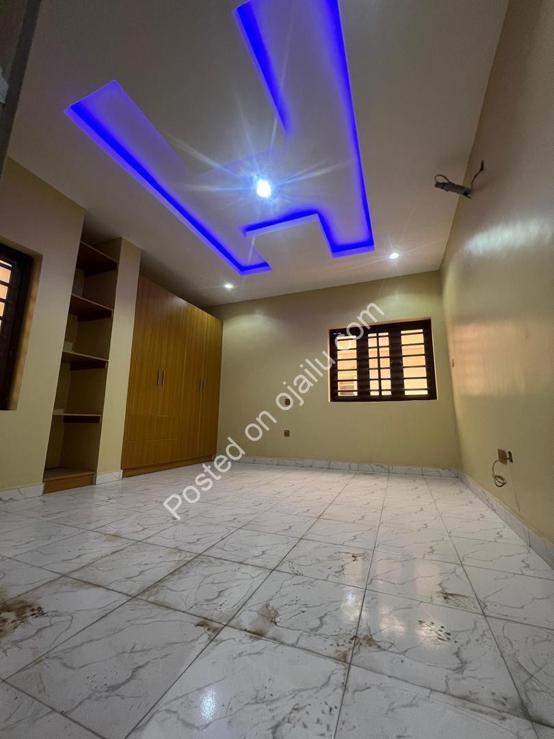 All-Ensuite 2BR Beauty Near Ikeja & Airport