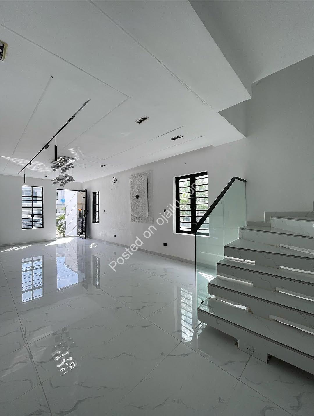5-Bed Smart Home with BQ in VGC – N350M