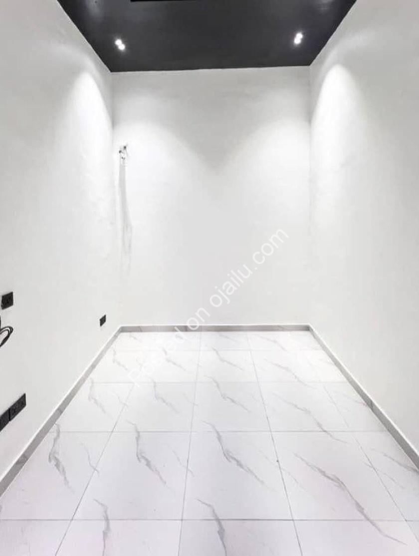 Orchid’s Finest: 5-Bed Smart Home with Cinema & Pool