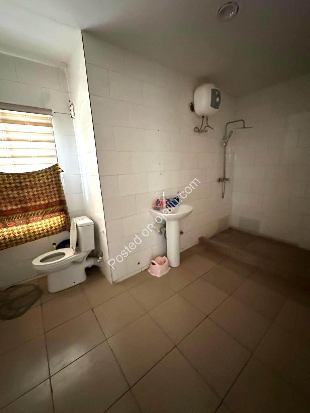 Move-In Ready Duplex in Secure Estate