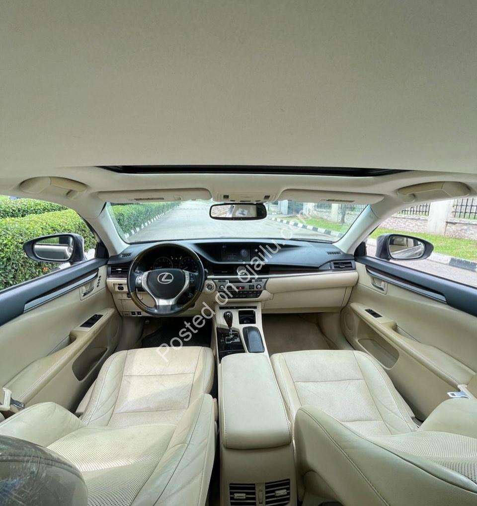 2014 ES350, Now 2017 Facelifted – Luxury & Savings in One