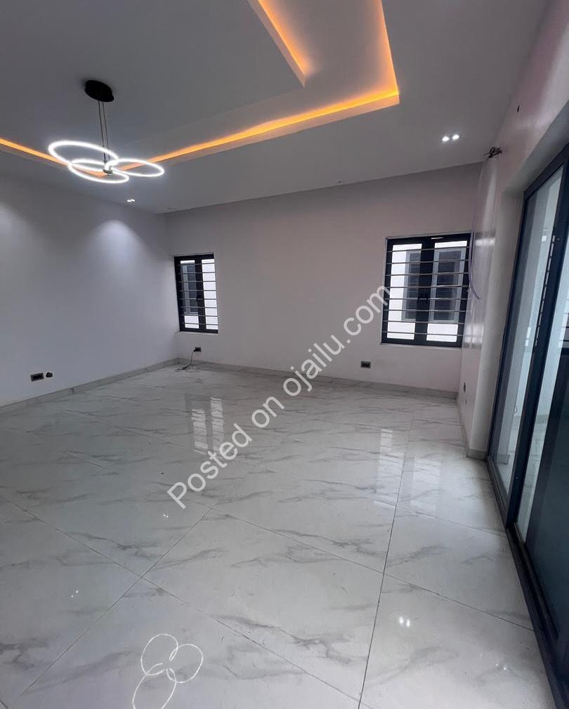 5-Bed En-Suite Duplex: Sophisticated Living in Ologolo