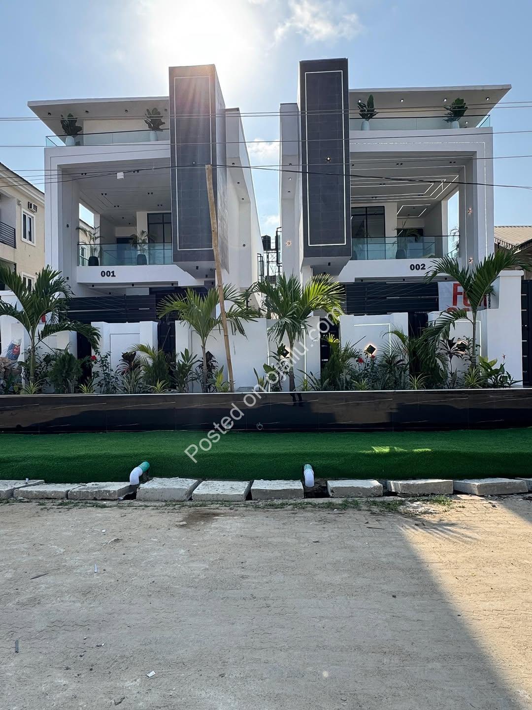 Lekki’s Ultimate 5-Bed Duplex with Pool & Gym