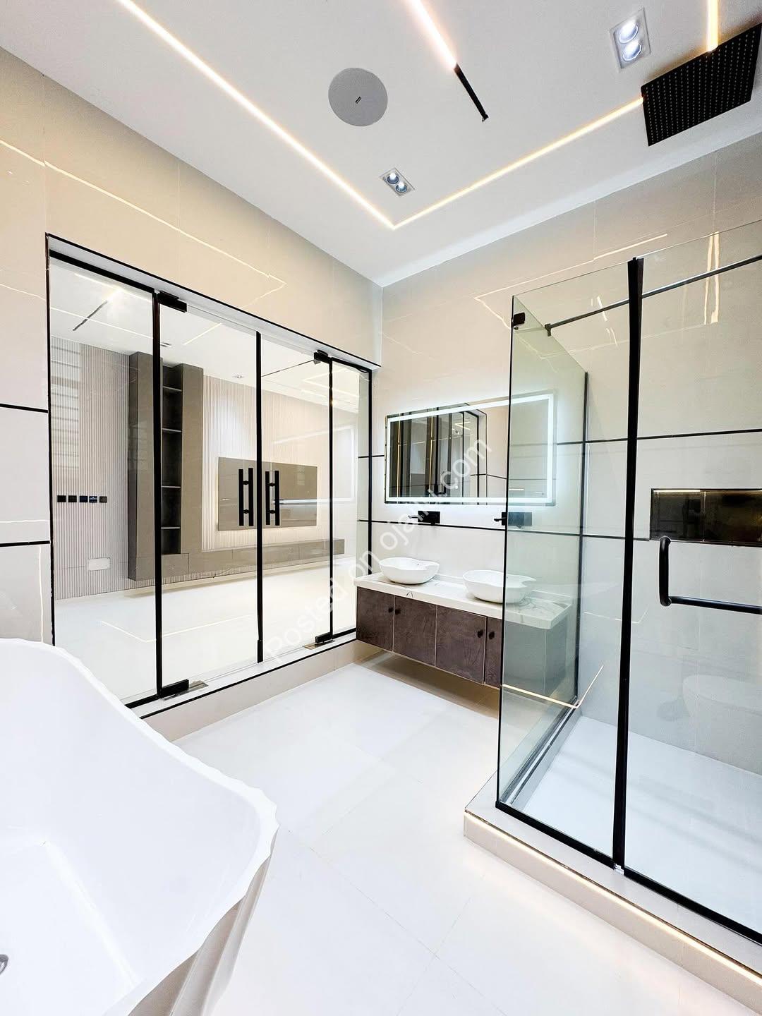 5-Bed Detached Duplex: Pool, Gym & Premium Finishes