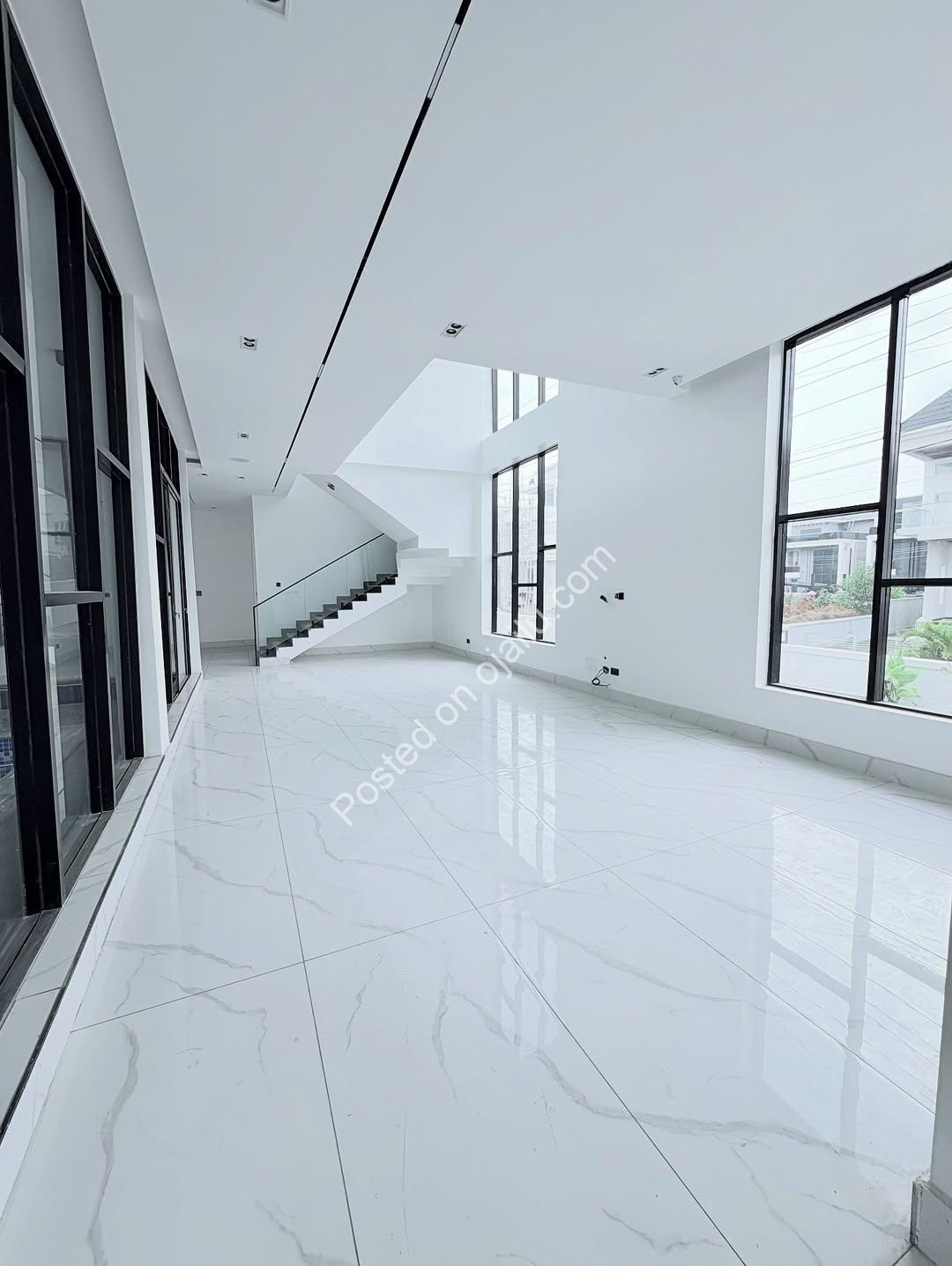 Automated Smart Home with Pool & Bluetooth Sound System