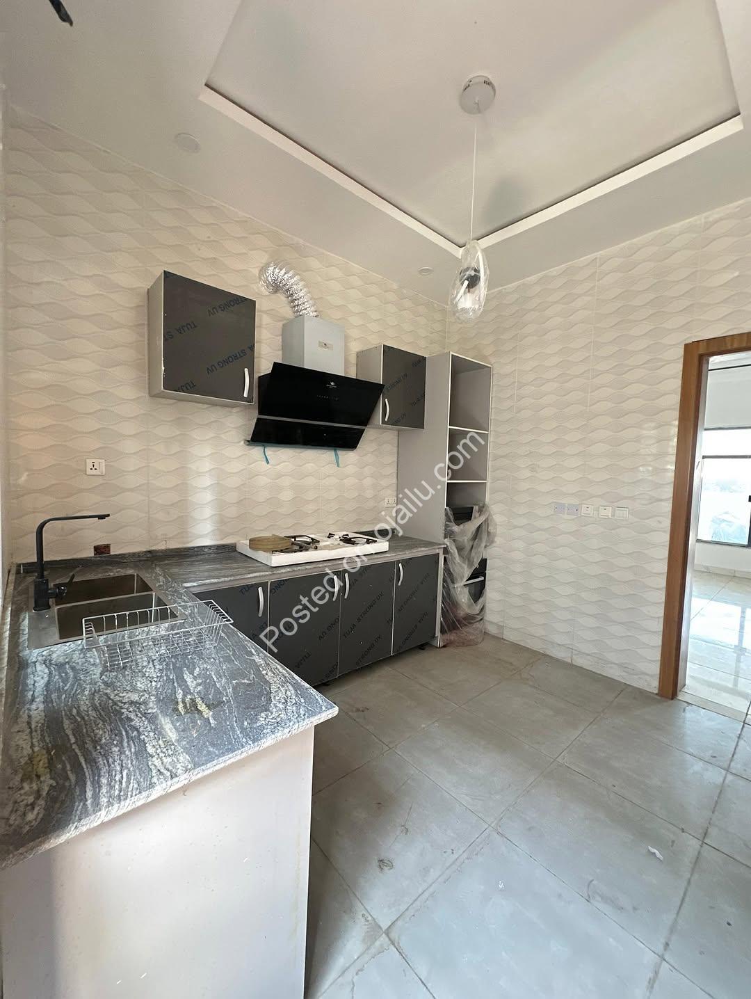 4-Bed Terrace Duplex: Smart Home, Prime Lekki