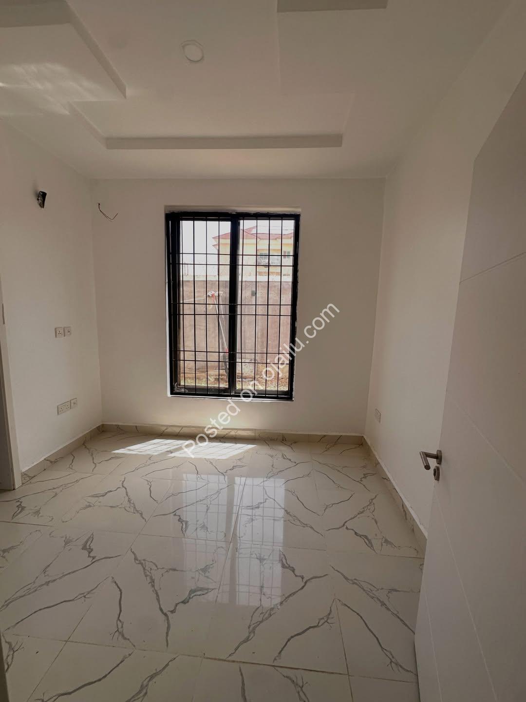 Refined Living: 3BR + BQ in Prime Jahi