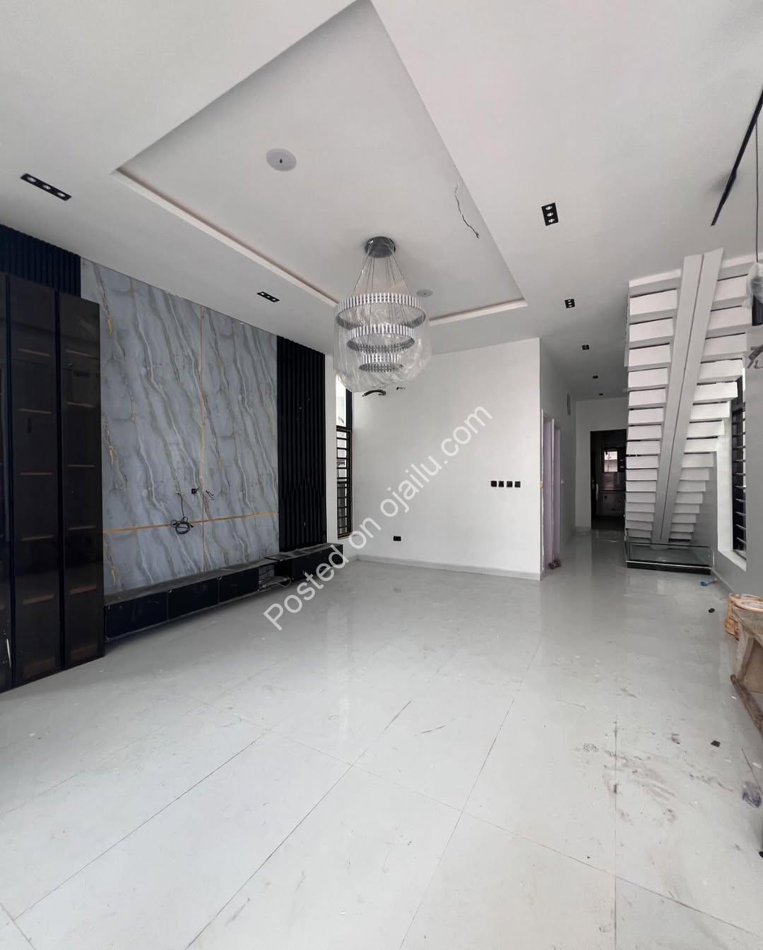 Elegant 4-Bed Duplex in VGC – Yours for ₦300M