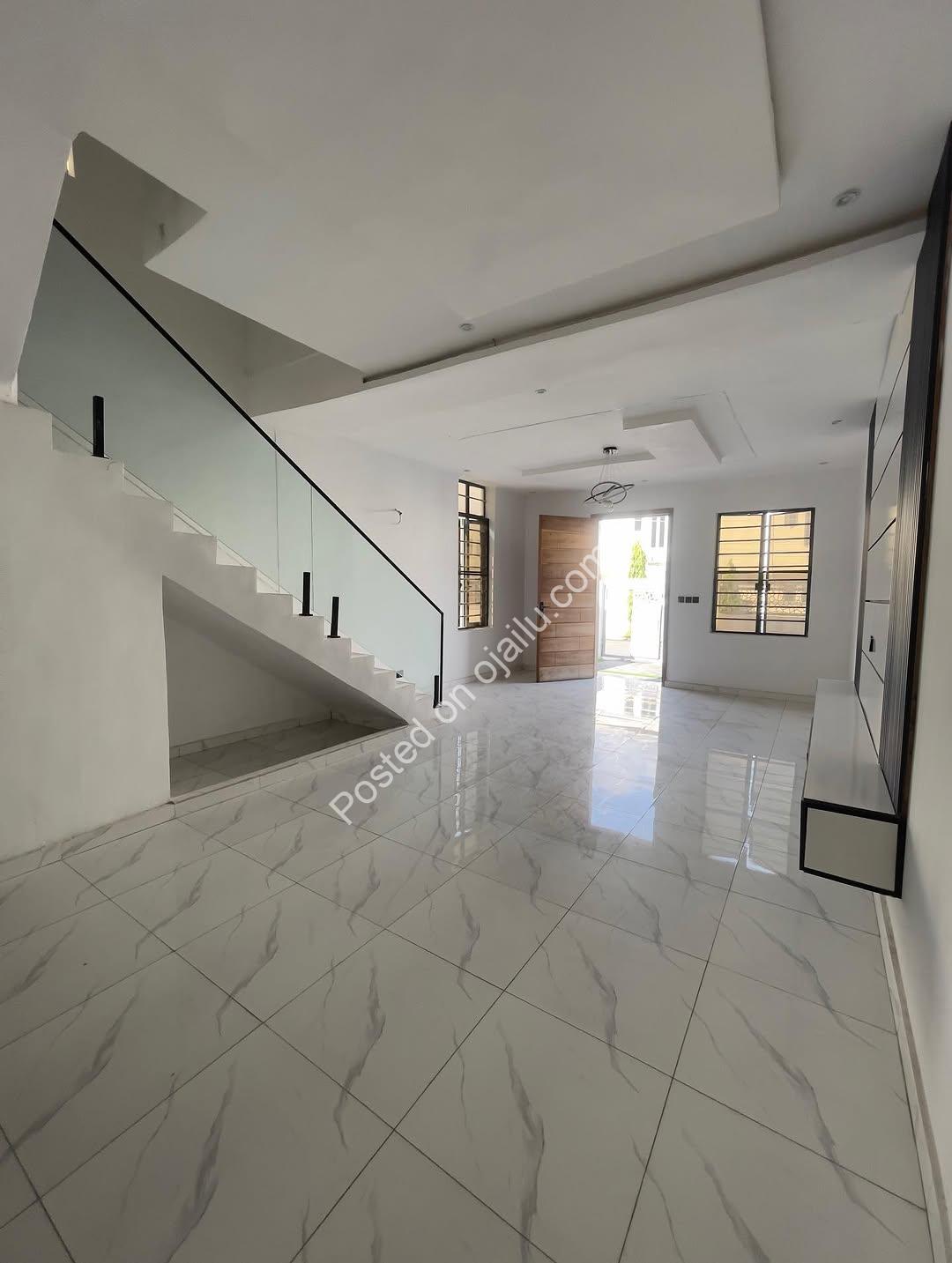 Bluetooth-Infused 3-Bed Duplex in Ikota