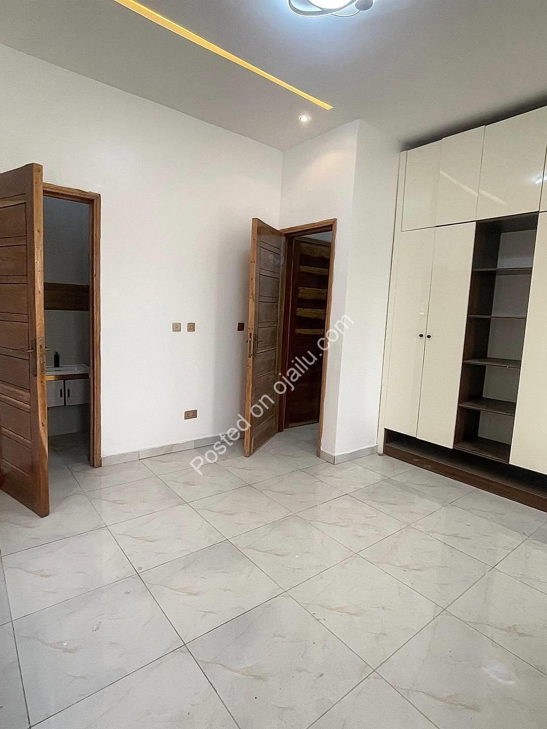 Inverter-Powered Luxury 1BR in Secure Chevron Estate