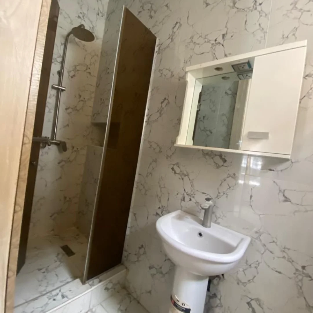 Unlock Resort Living in Lekki County: 5-Bed Duplex with BQ