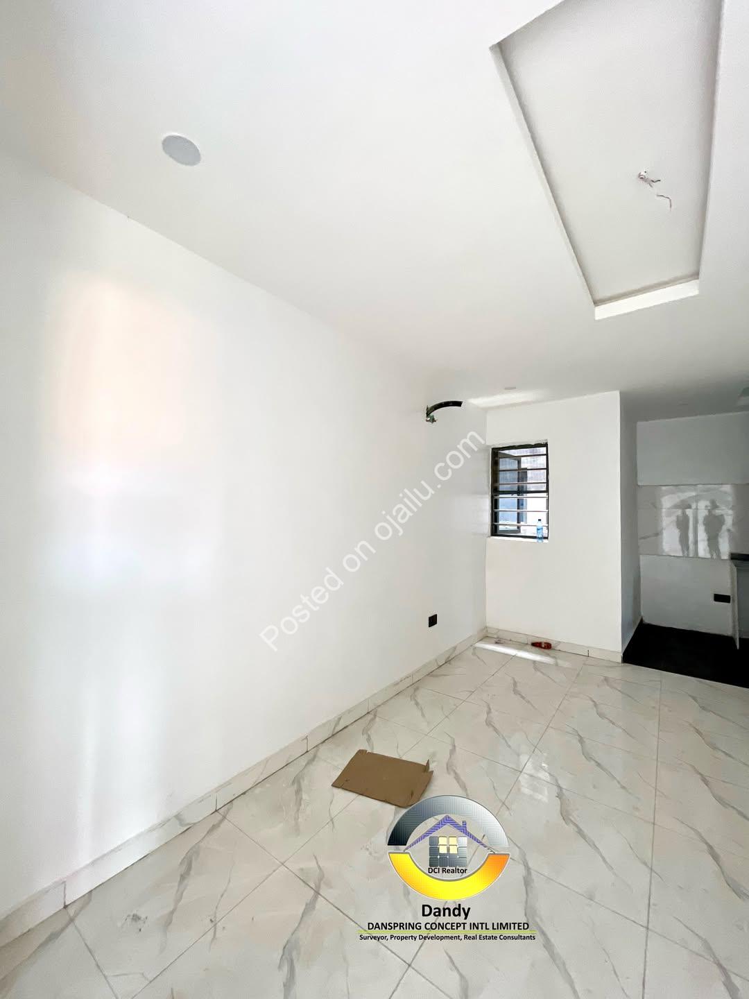 Brand New 1 & 2 Bed Ensuites in Lekki