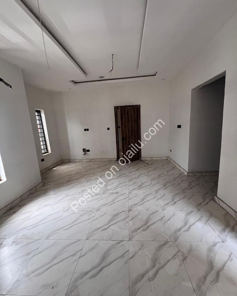 Orchid Lekki’s Finest: 4-Bed Ensuite Haven