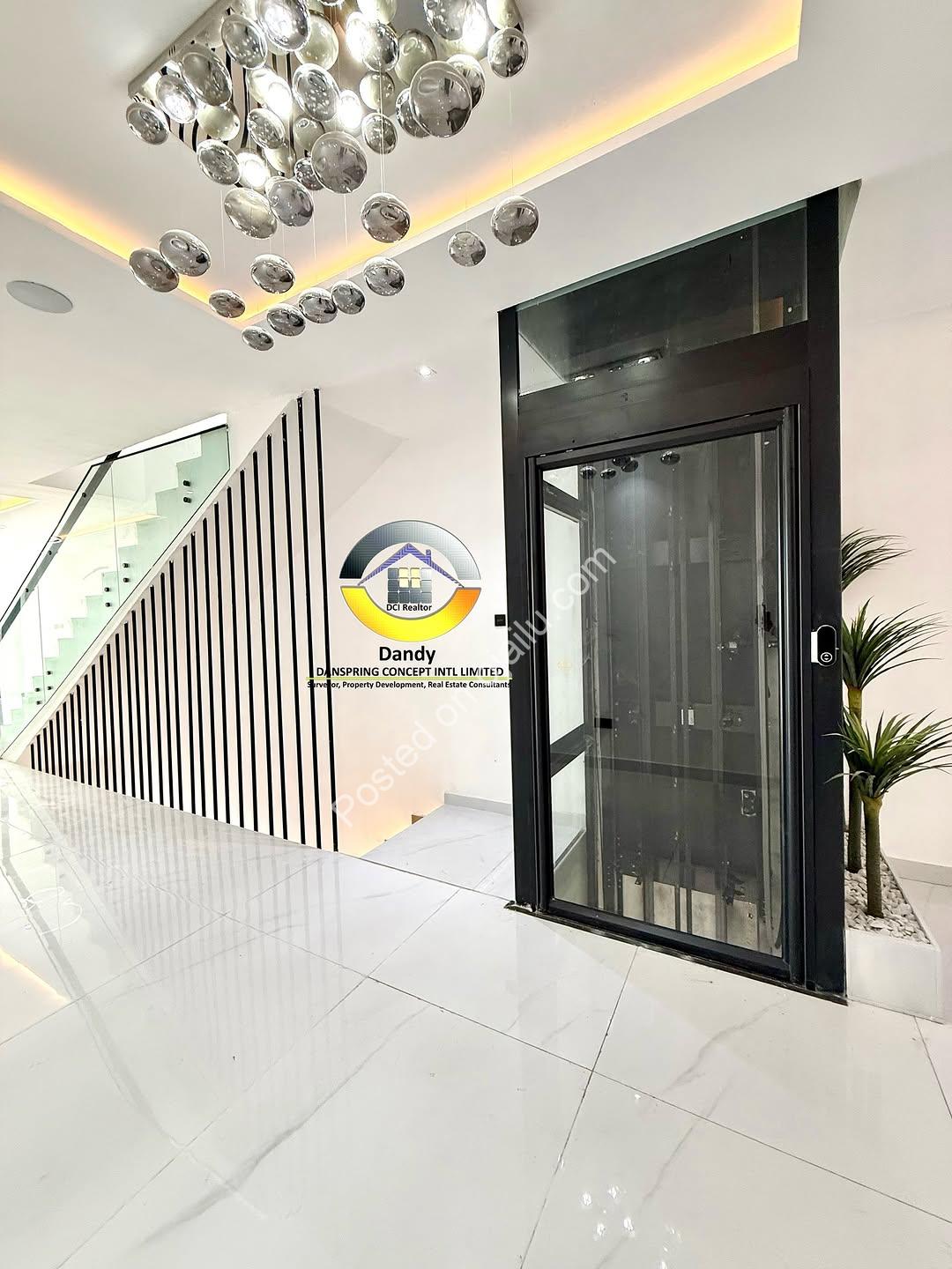 Ikate Gem: 5-Bed Duplex with Pool & Cinema