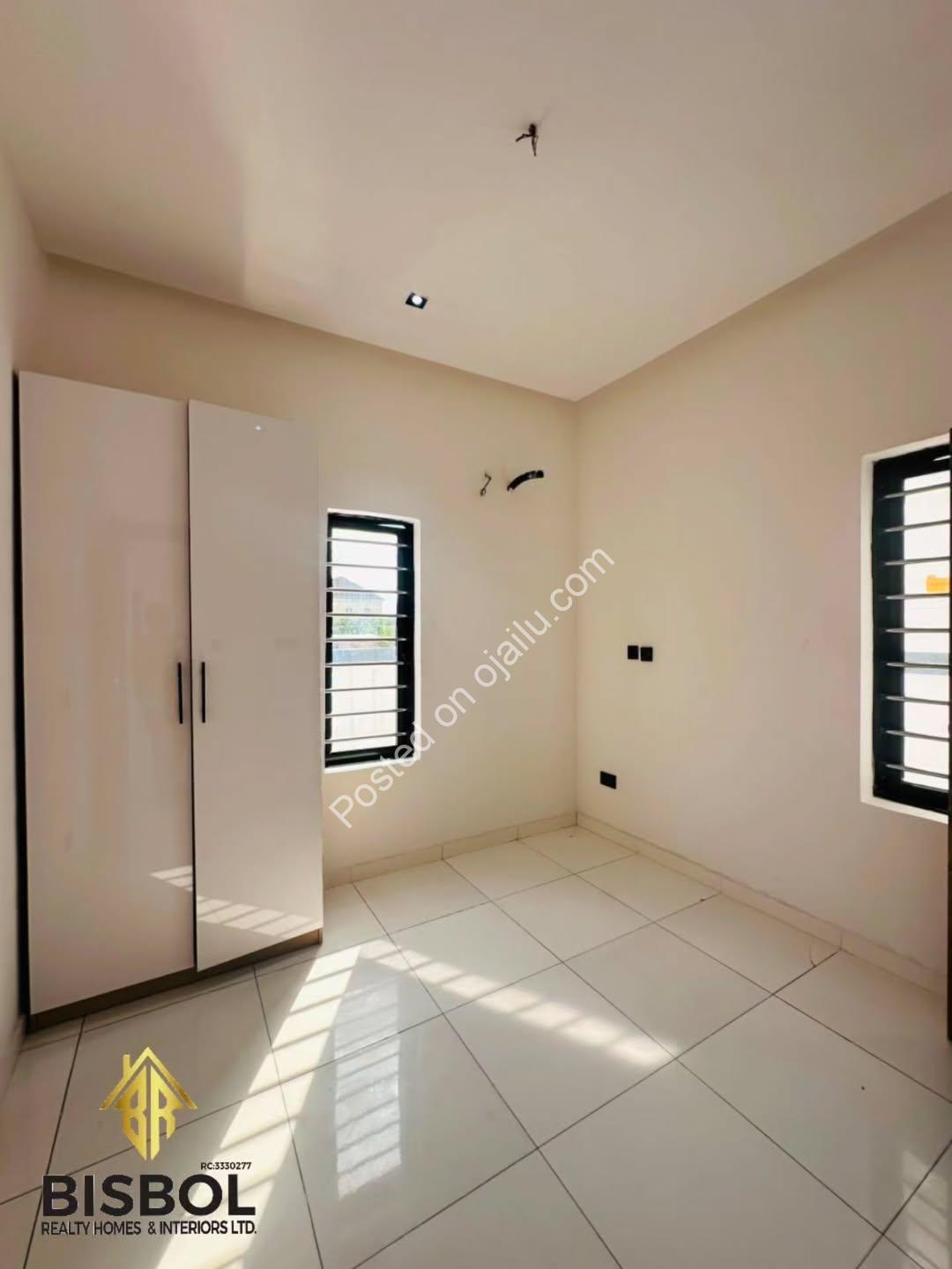 Move-In Ready: 4BR Semi-Detached Duplex, Lekki