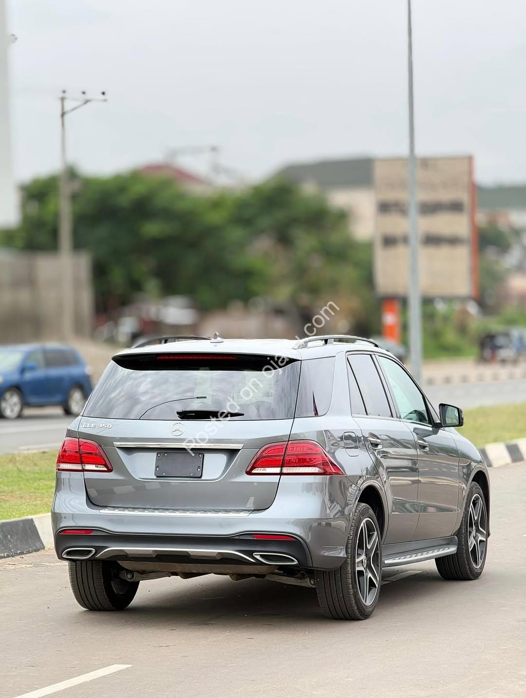 Duty-Paid Mercedes GLE350: Luxe & Powerful V6
