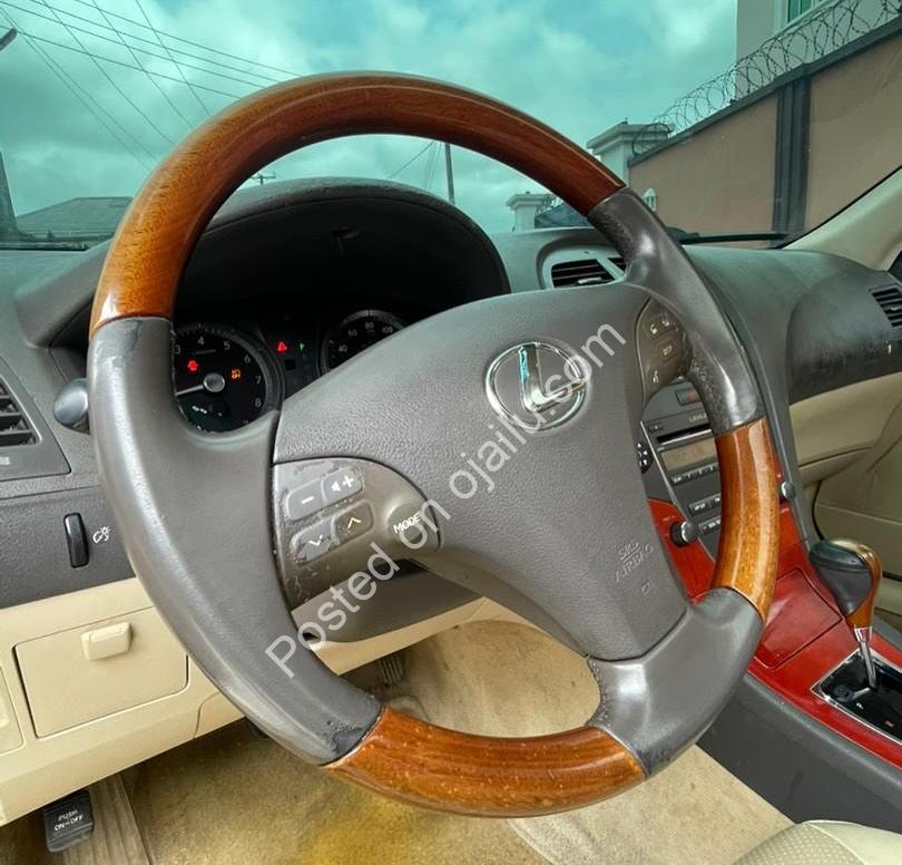 2007 Lexus ES350: 9M NAIRA – Luxury Steal at Ikate, Lekki!