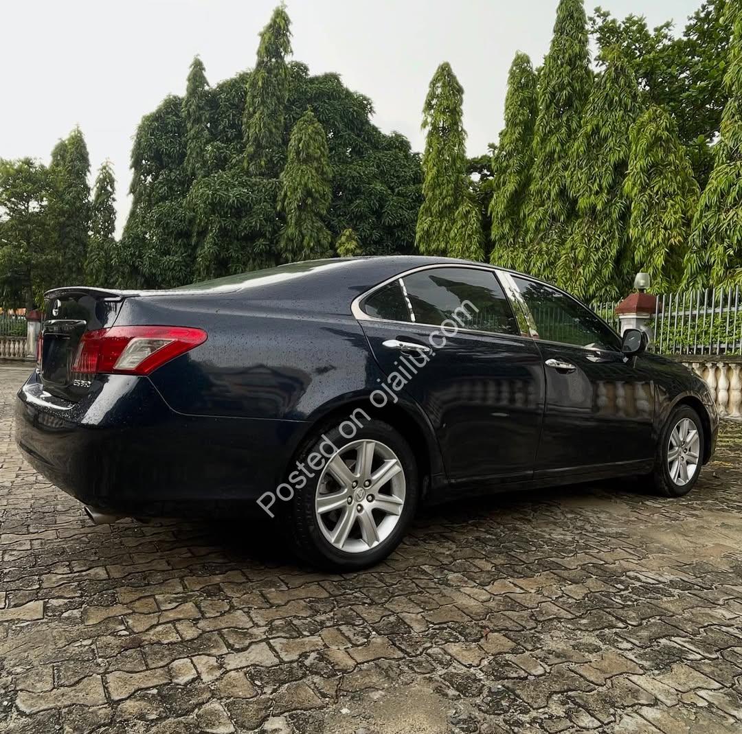 Lexus ES350 ’07 – Sunroof, Reverse Cam, 9M Only!