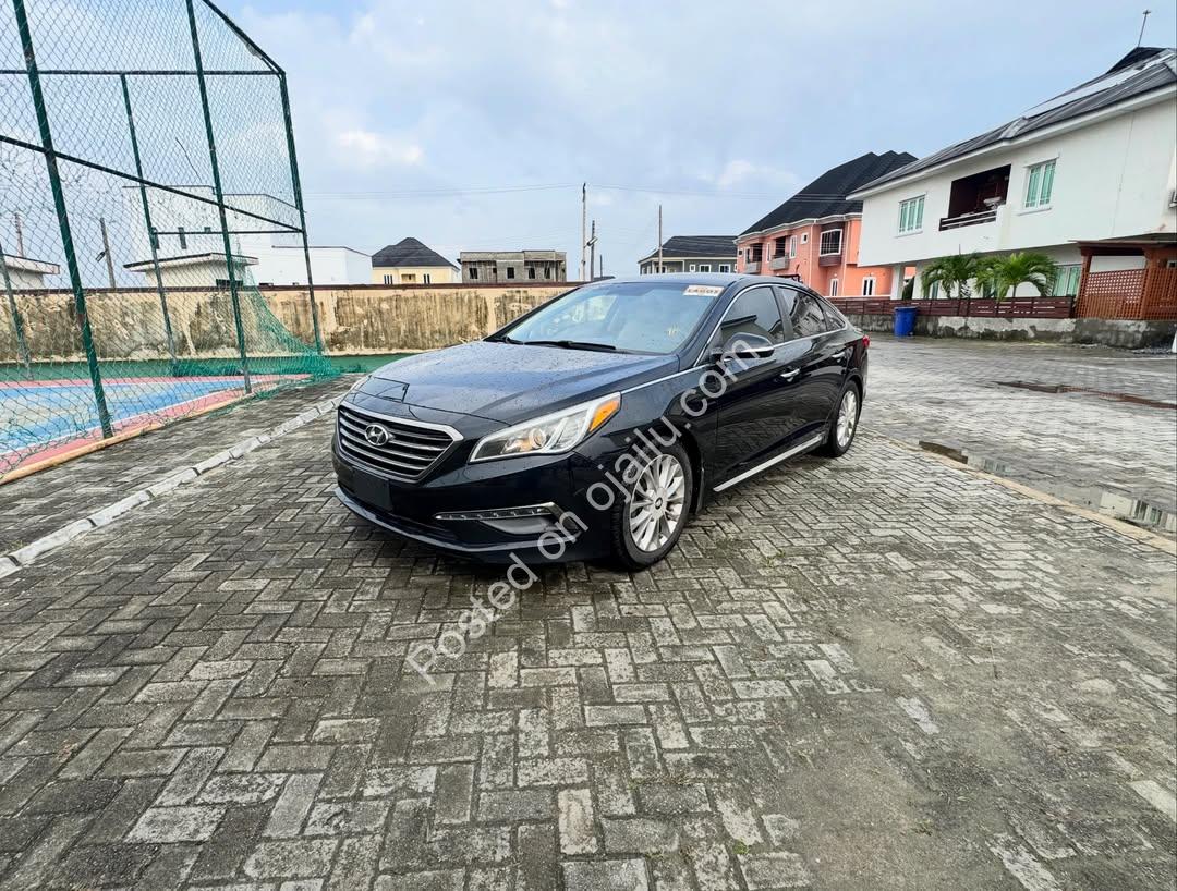 Luxury Sedan, Loaded w/ Premium Features, N14M