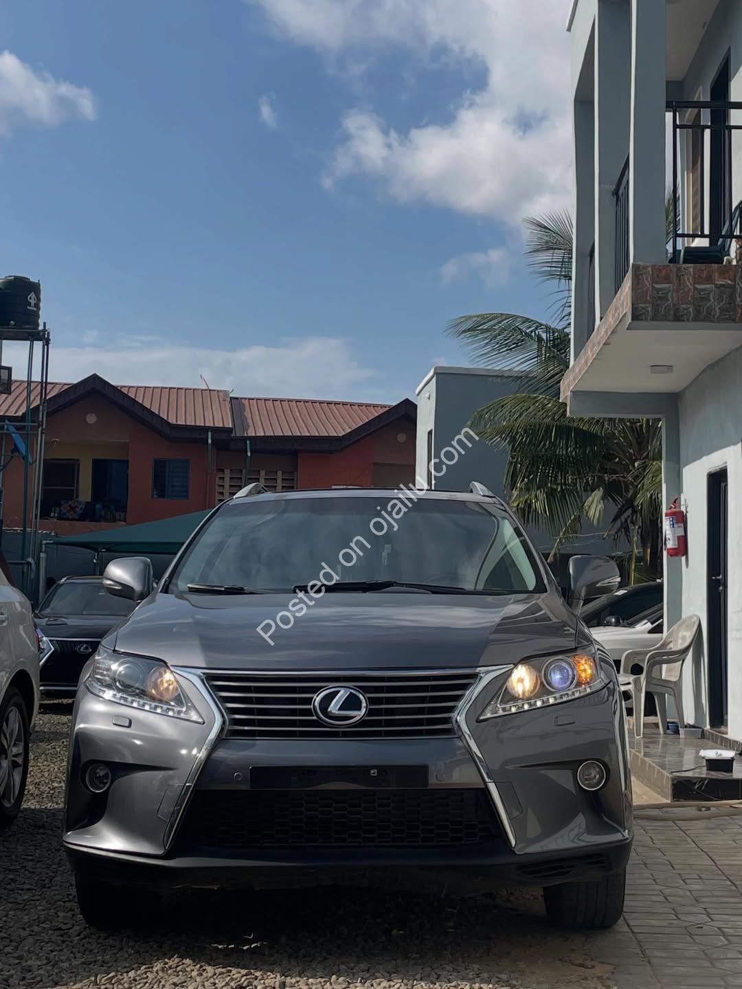 2013 Lexus RX350: Loaded Luxury, Safety & Comfort Awaits