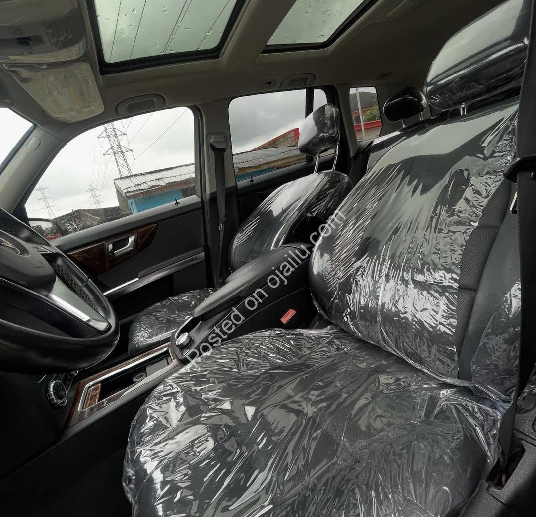 2013 Mercedes GLK350 4matic | Panoramic Roof + Reverse Cam – 18.8M