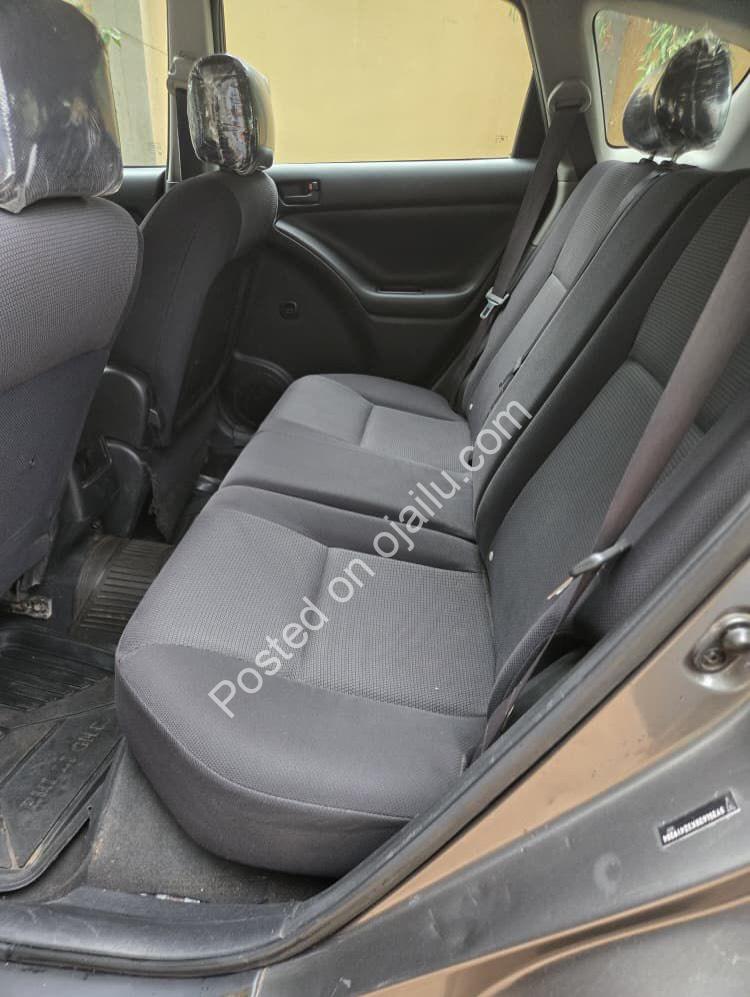 2006 Pontiac Vibe – Buy & Drive with Original Papers!