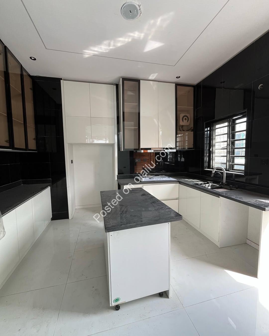 Move-In Ready Ikota Duplex: CofO & Detailed Finishing