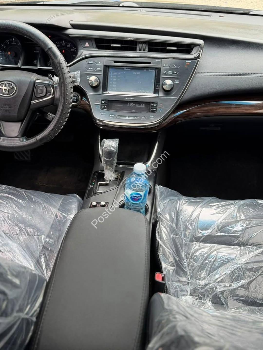 Toyota Avalon XLE Premium: Loaded, Keyless, Heated Seats – ₦16.8M
