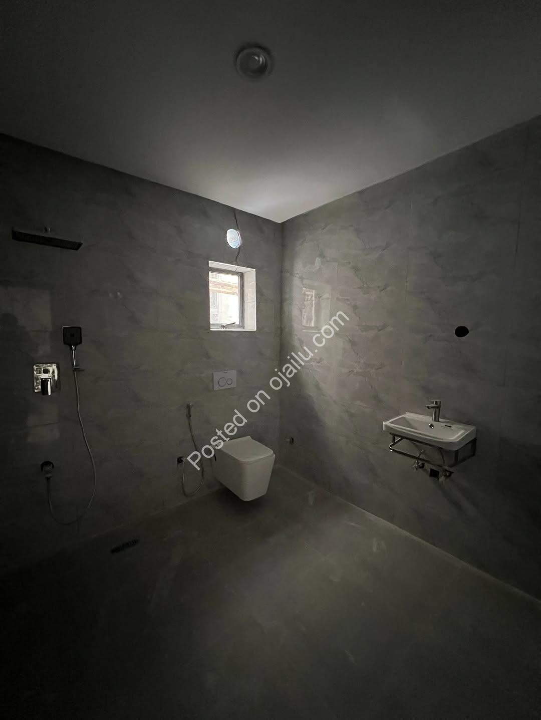 Brand New 5-Bed Duplex with BQ in Serene Kado