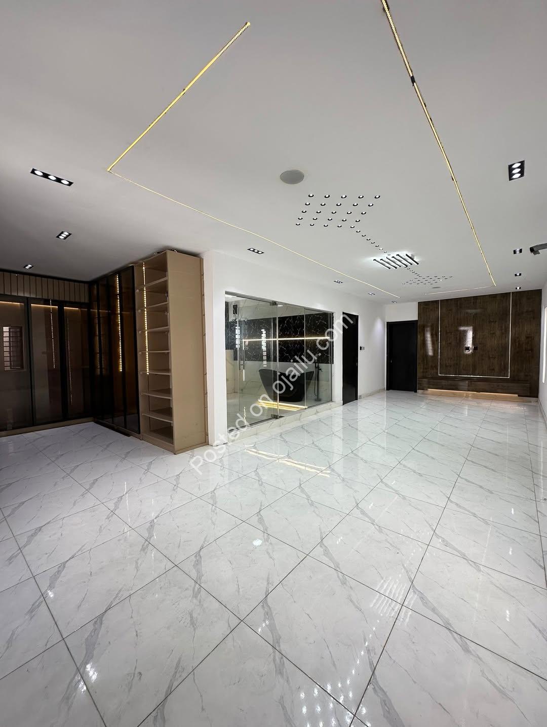 Modern Marvel: 5BR Duplex with Roof Terrace & Pool
