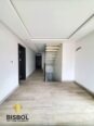 5-Bed Detached Duplex: Walk-In Ready in Chevron!