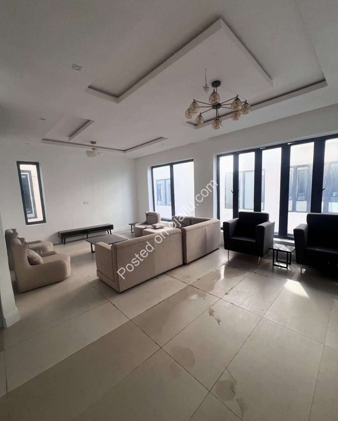 Your Dream Home Awaits: 4BR Duplex with Pool in Orchid, Lekki