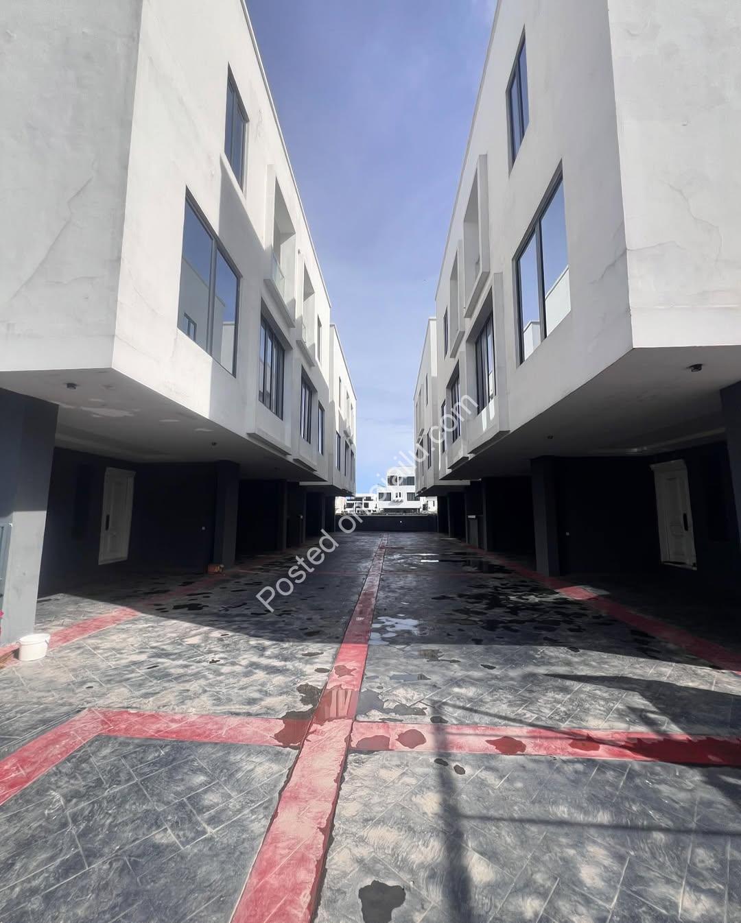 Your Dream Home Awaits: 4BR Duplex with Pool in Orchid, Lekki