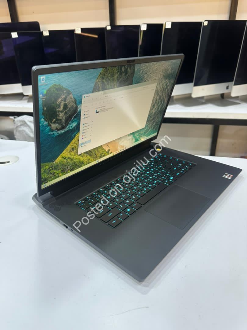 Alienware M17R5: Beast Mode Activated | 480Hz, RTX 3070Ti