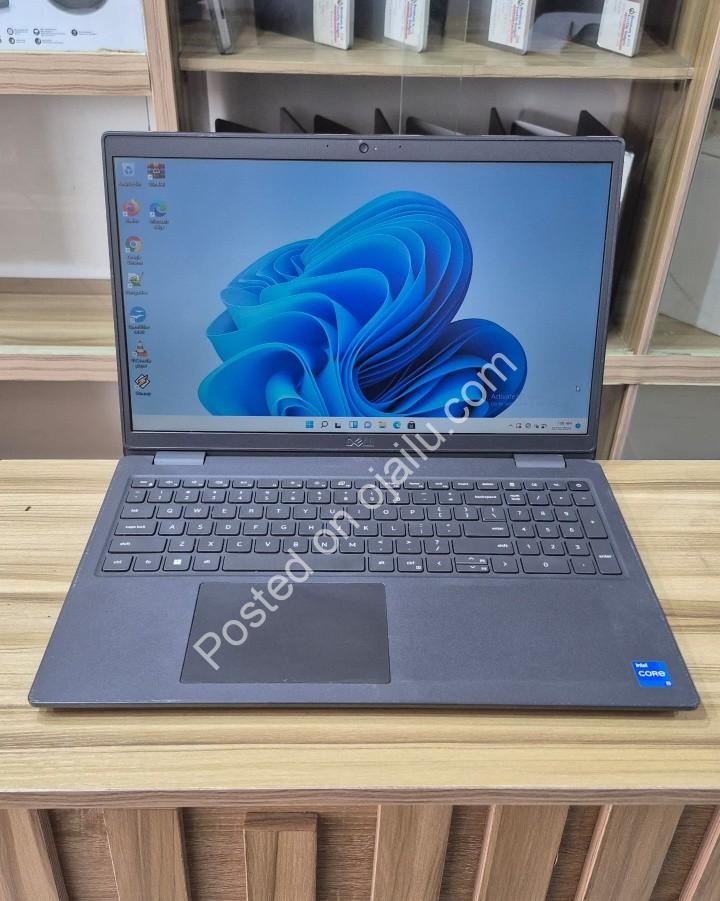 i5 PERFECTION   Dell Latitude 3520 | 8GB | 256GB SSD | 320K only!