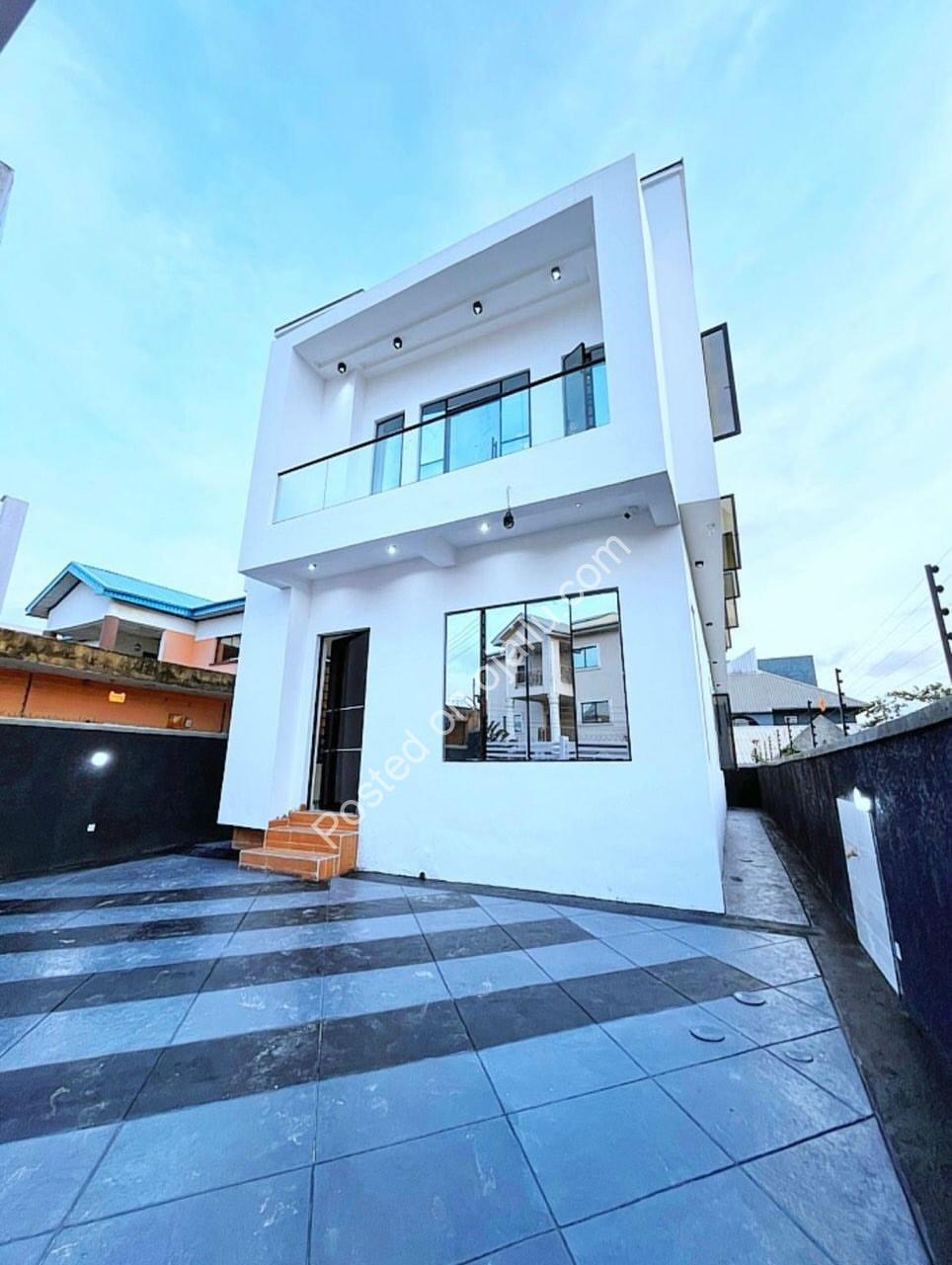 Secure Estate Gem: 5-Bed Duplex, ₦180M