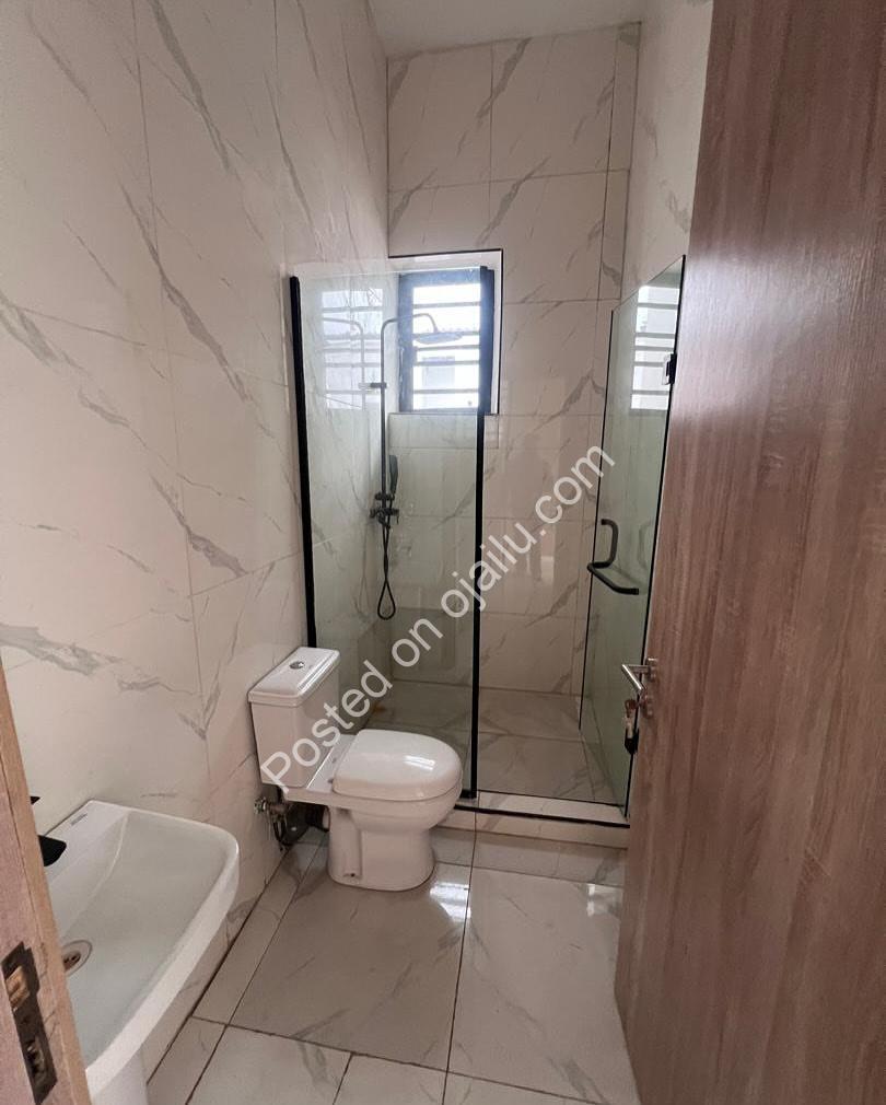 4 en-suite bedrooms, Ikota elegance