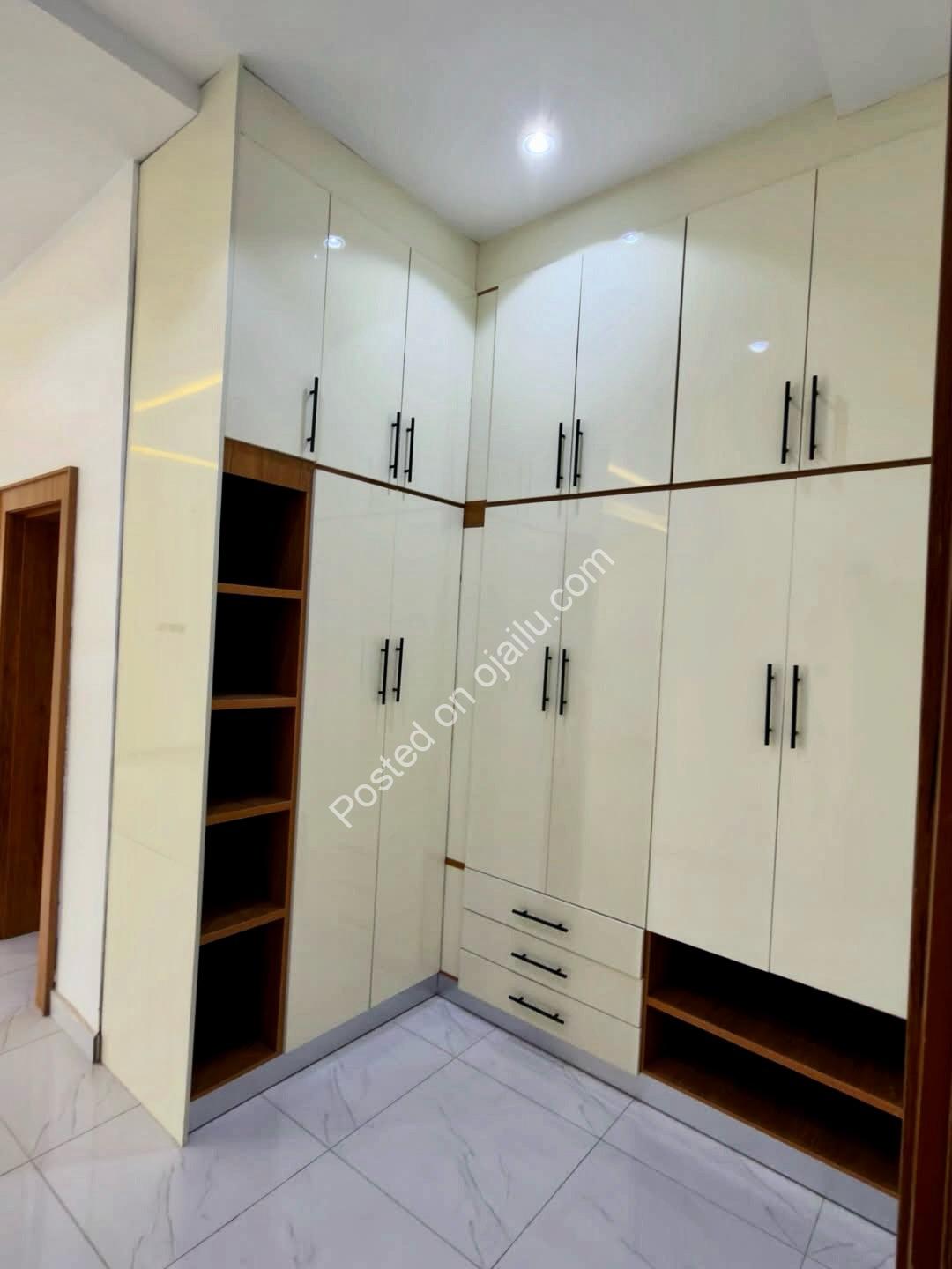 Your Dream Home Awaits: 4 En-Suite Bedrooms in Thinkers Corner