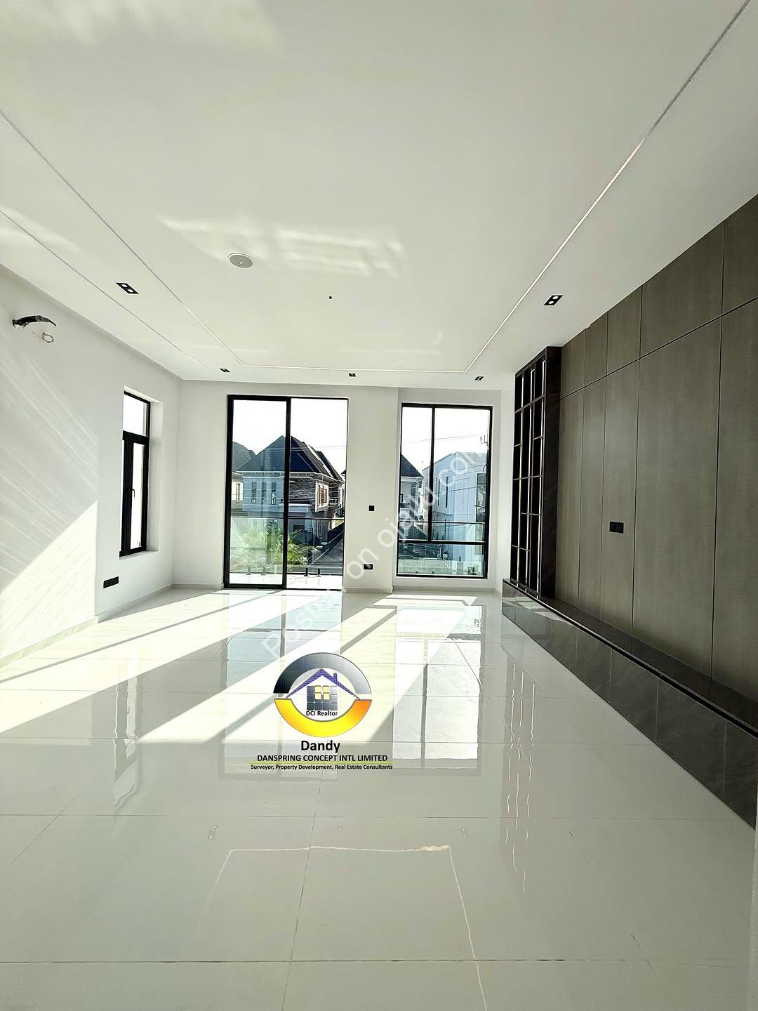 Dive Into Resort-Style Living: 5BR Duplex w/ Pool & Water Fountain