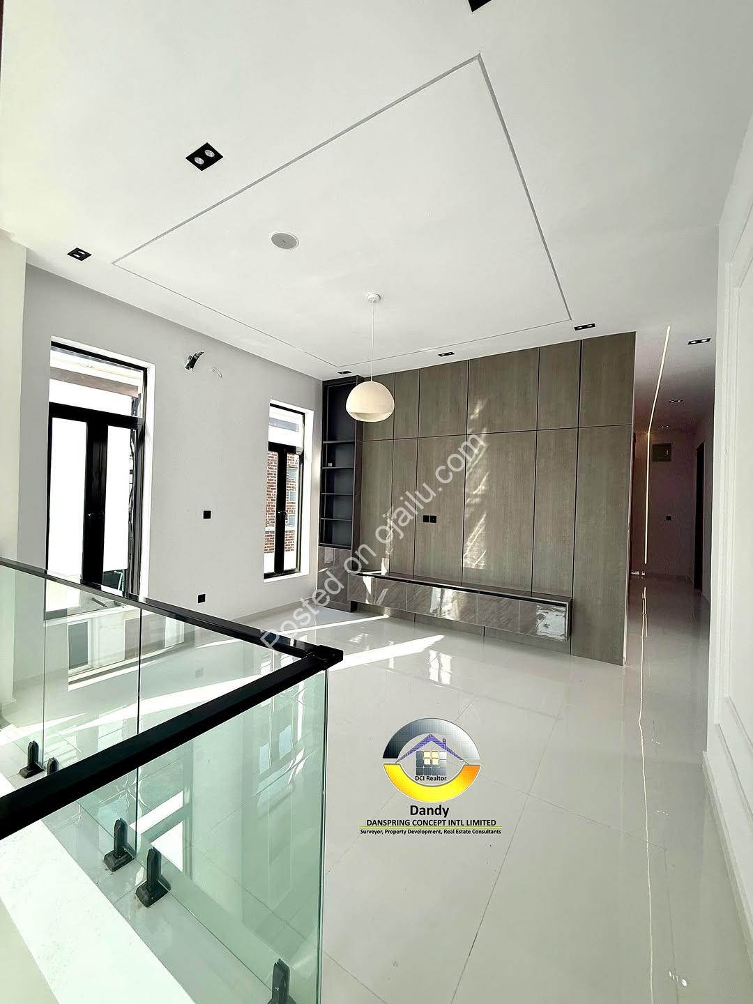 Dive Into Resort-Style Living: 5BR Duplex w/ Pool & Water Fountain