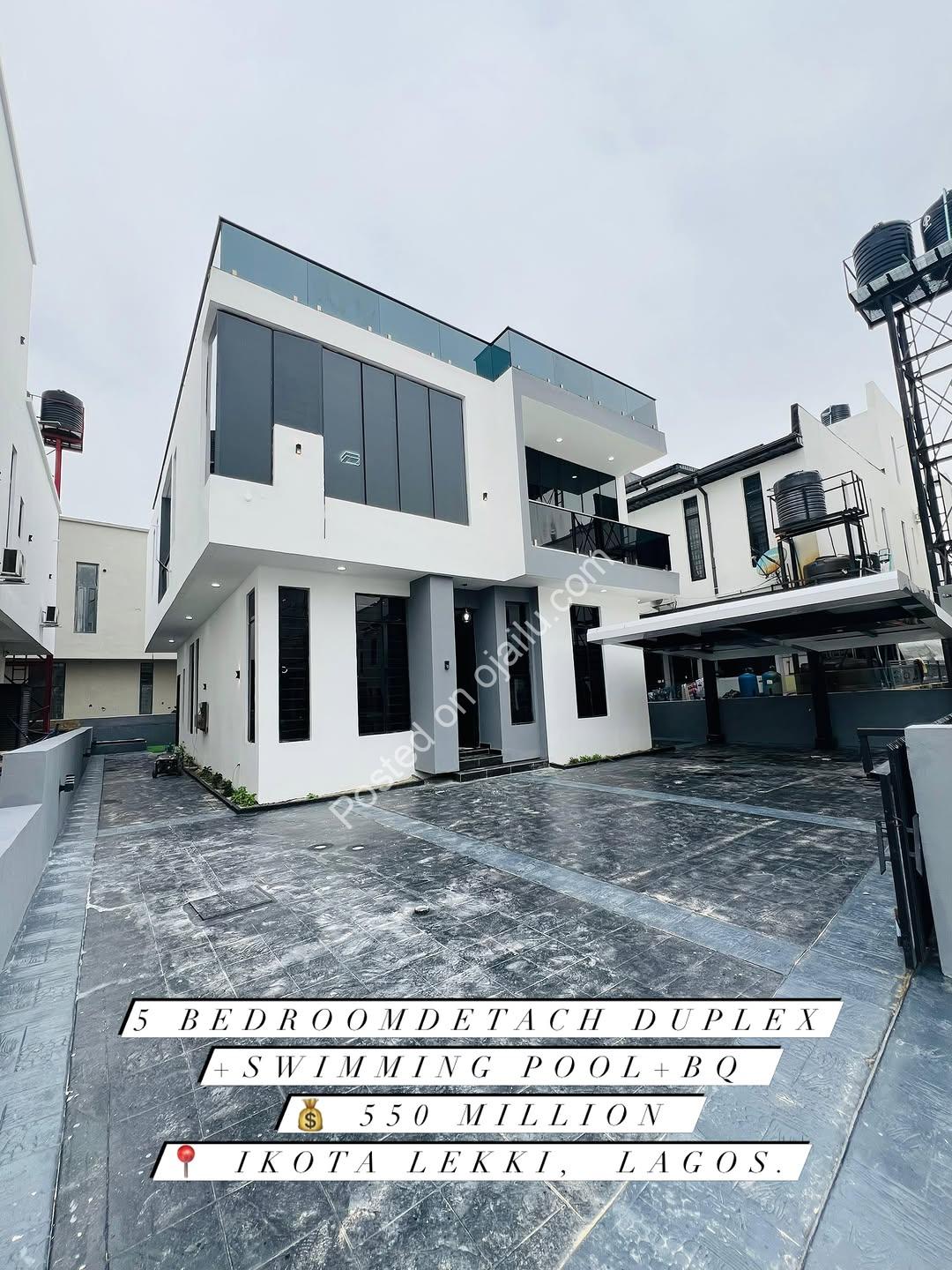 Ikota’s Ultimate: 5-Bed Ensuite Haven with Penthouse & Pool
