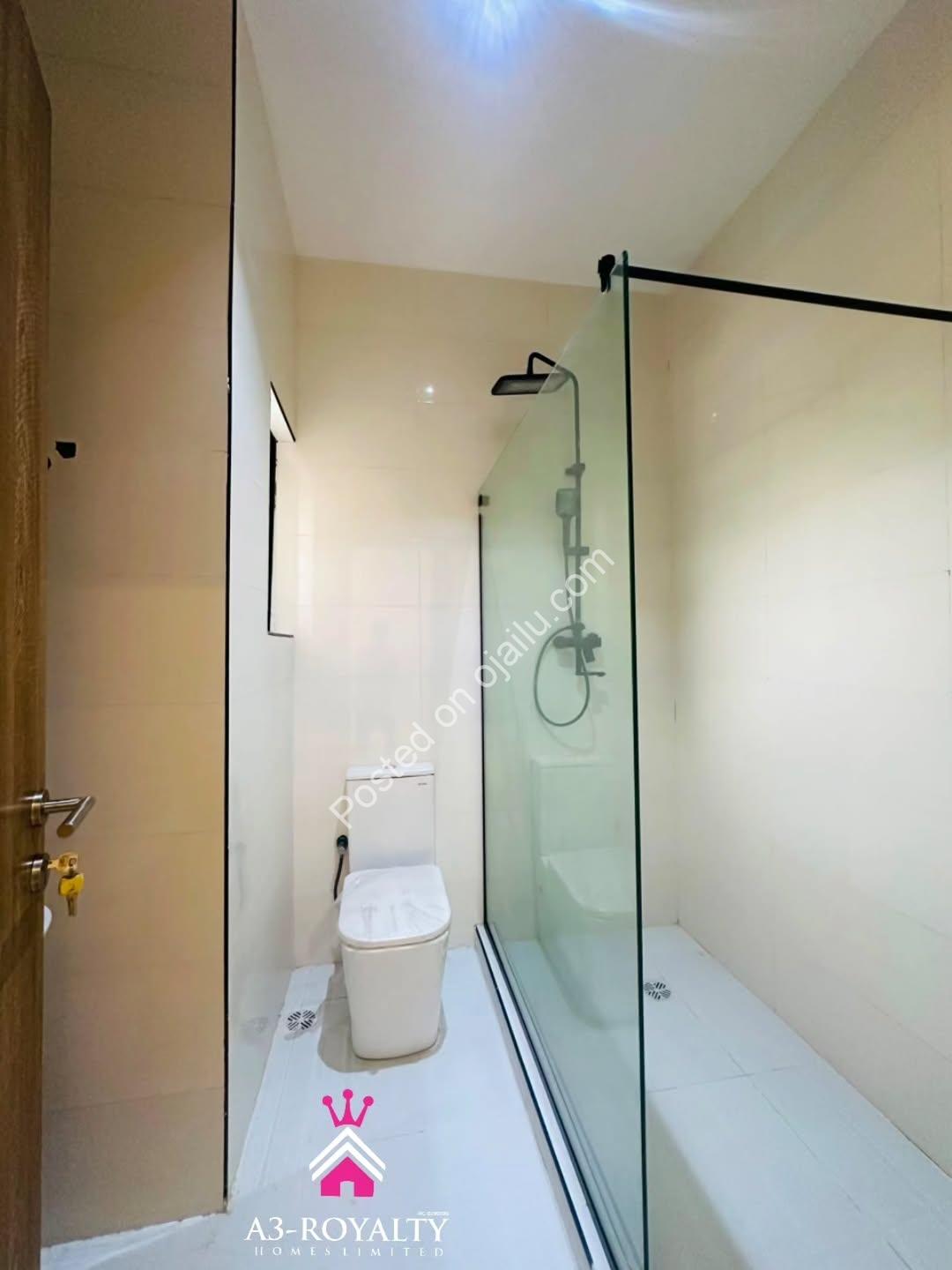 Move-in Ready: 4-Bed with Fitted Kitchen & Ensuites