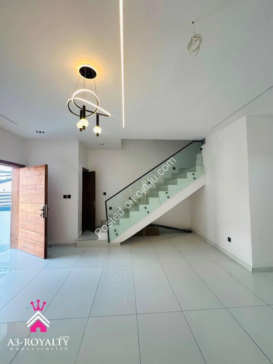 Move-in Ready: 4-Bed with Fitted Kitchen & Ensuites