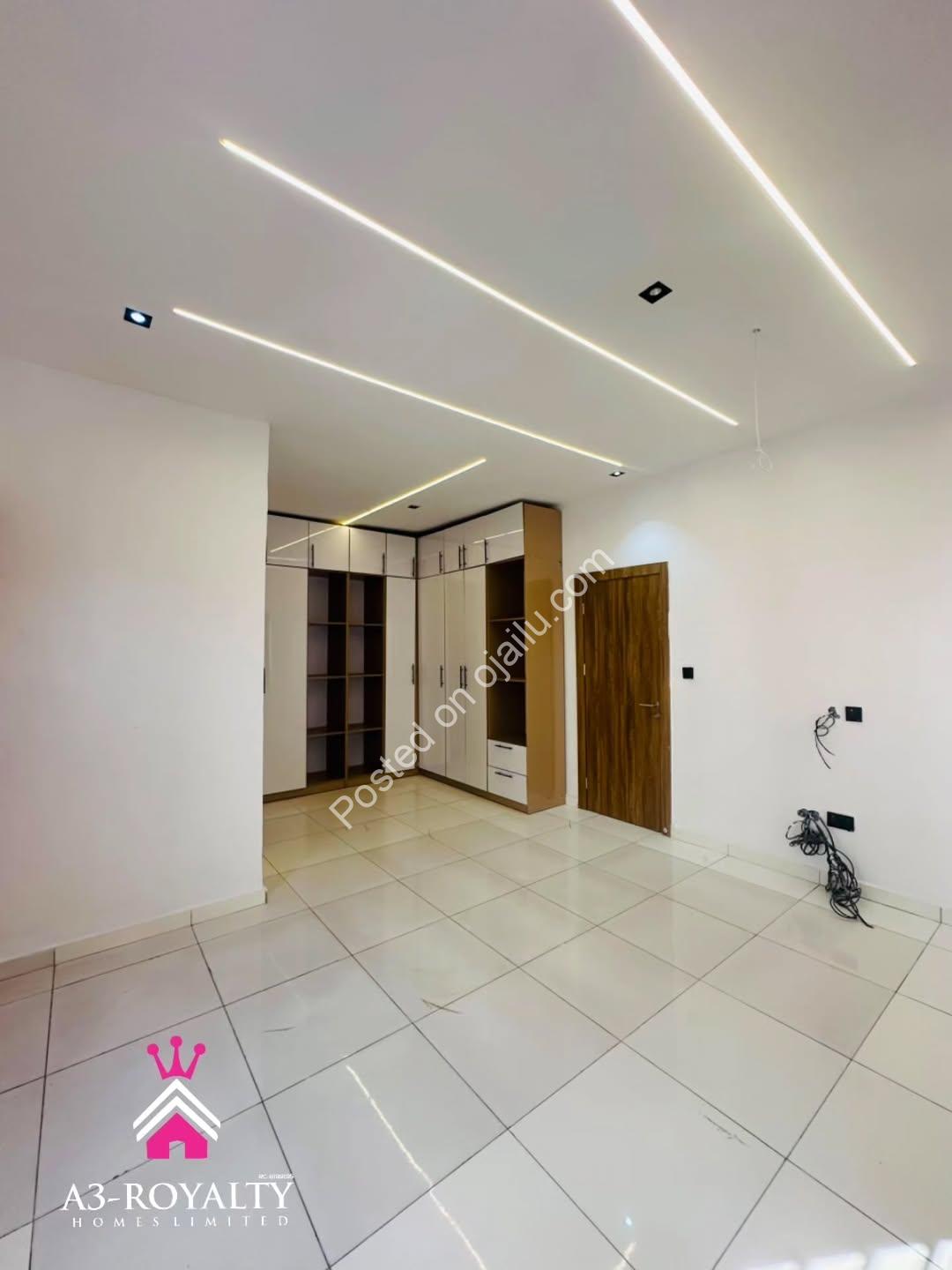 Move-in Ready: 4-Bed with Fitted Kitchen & Ensuites