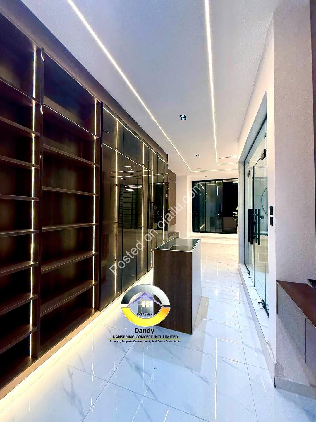 Your Dream Home Awaits: 5BR Duplex with Pool & Gym