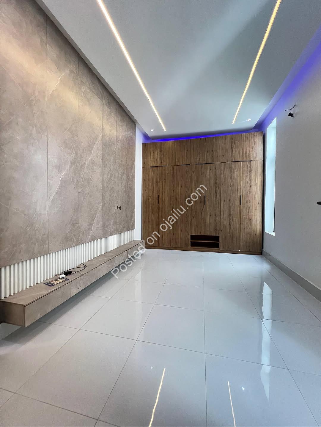 Contemporary Smart Home in Secure AJAH Estate