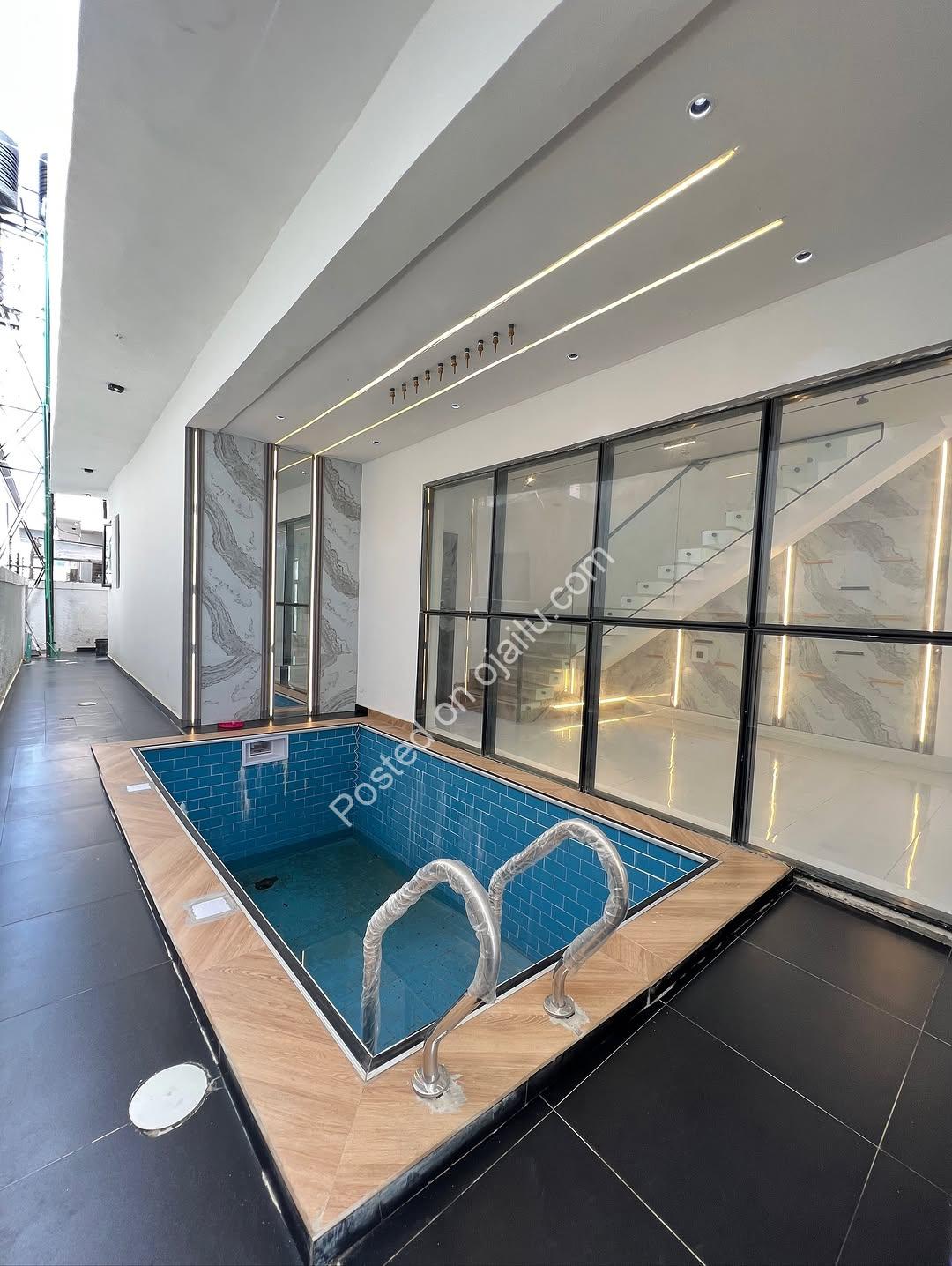 Contemporary Smart Home in Secure AJAH Estate