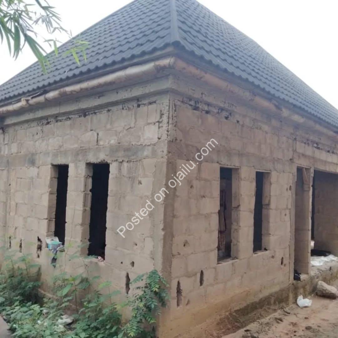 6BR Duplex + Annex: Pool, Cinema & Hidden Staircase