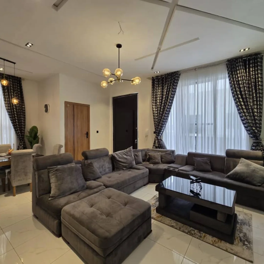Turn-Key Living: 4BR Semi-Detached Duplex in VGC